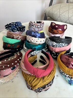$500 EST Value - 32 Headbands